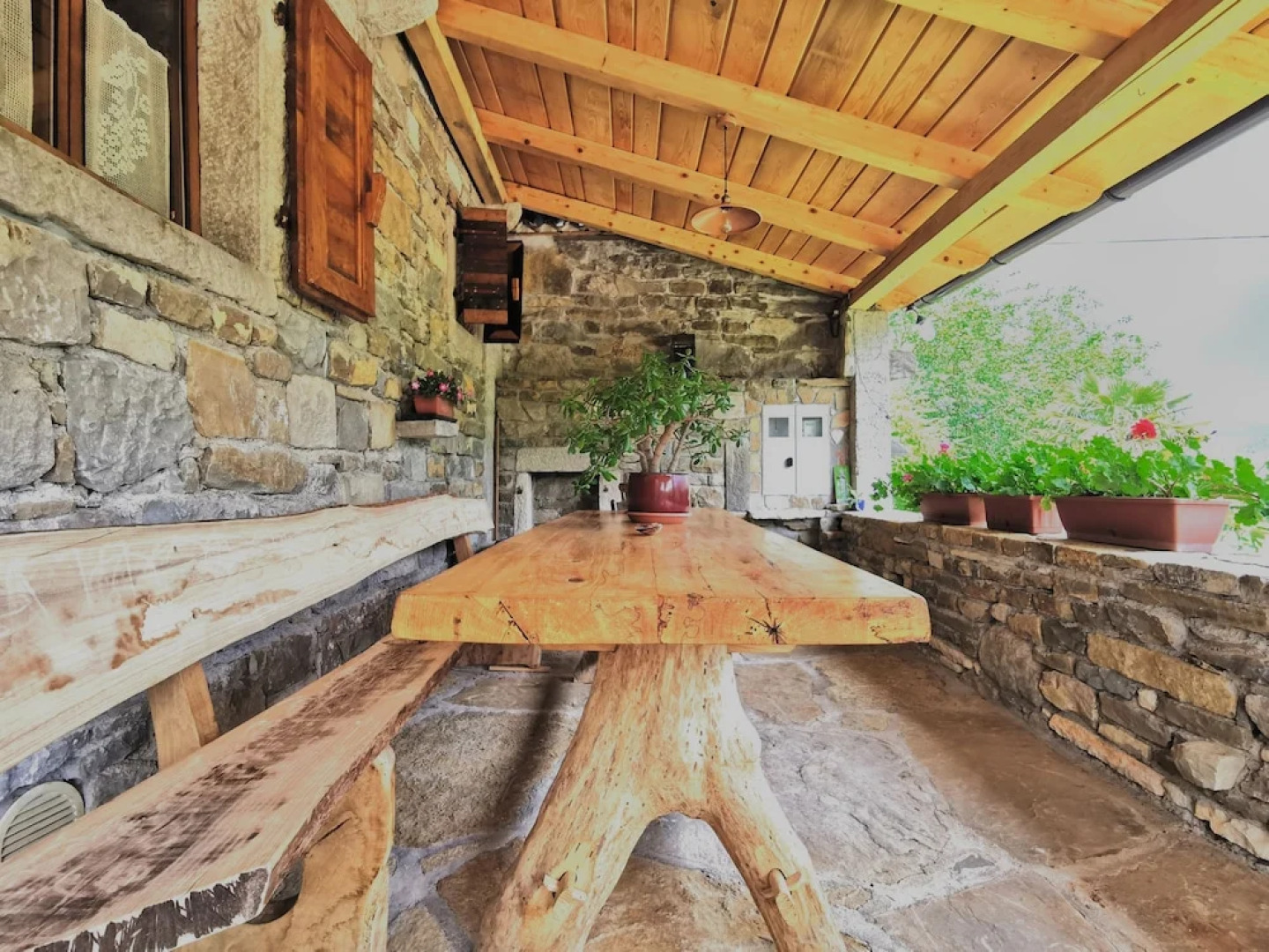 Casa Mira - Two Bedroom Holiday Home with Pool