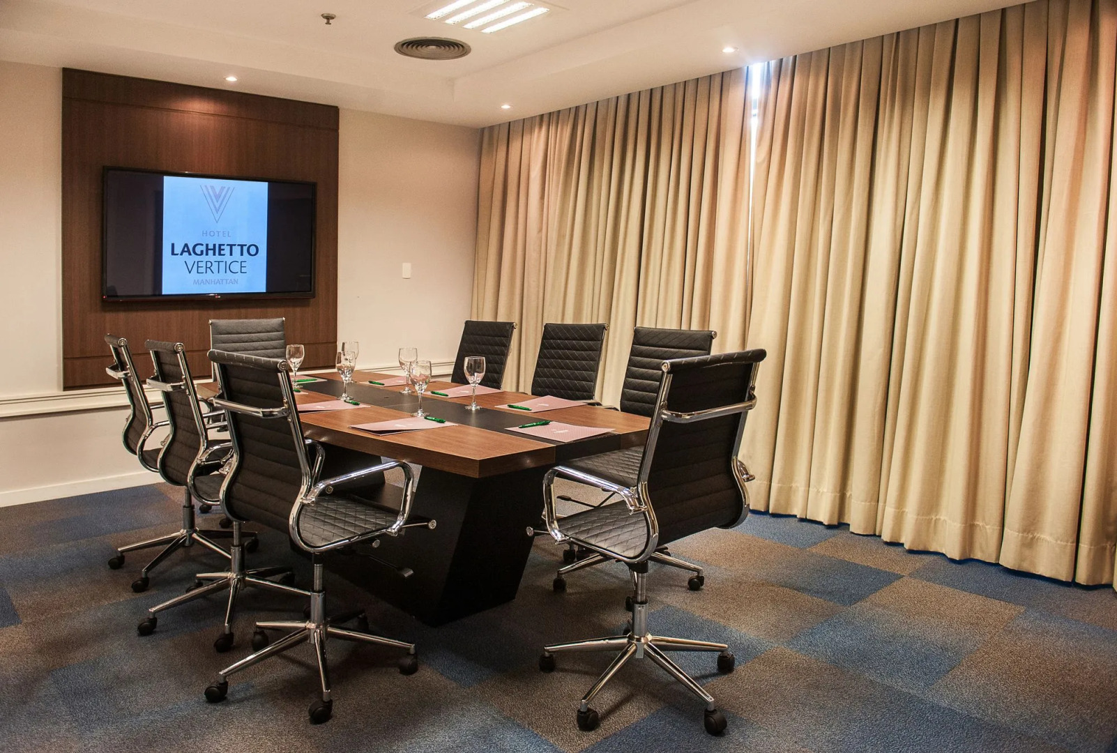 Manhattan Porto Alegre by Mercure