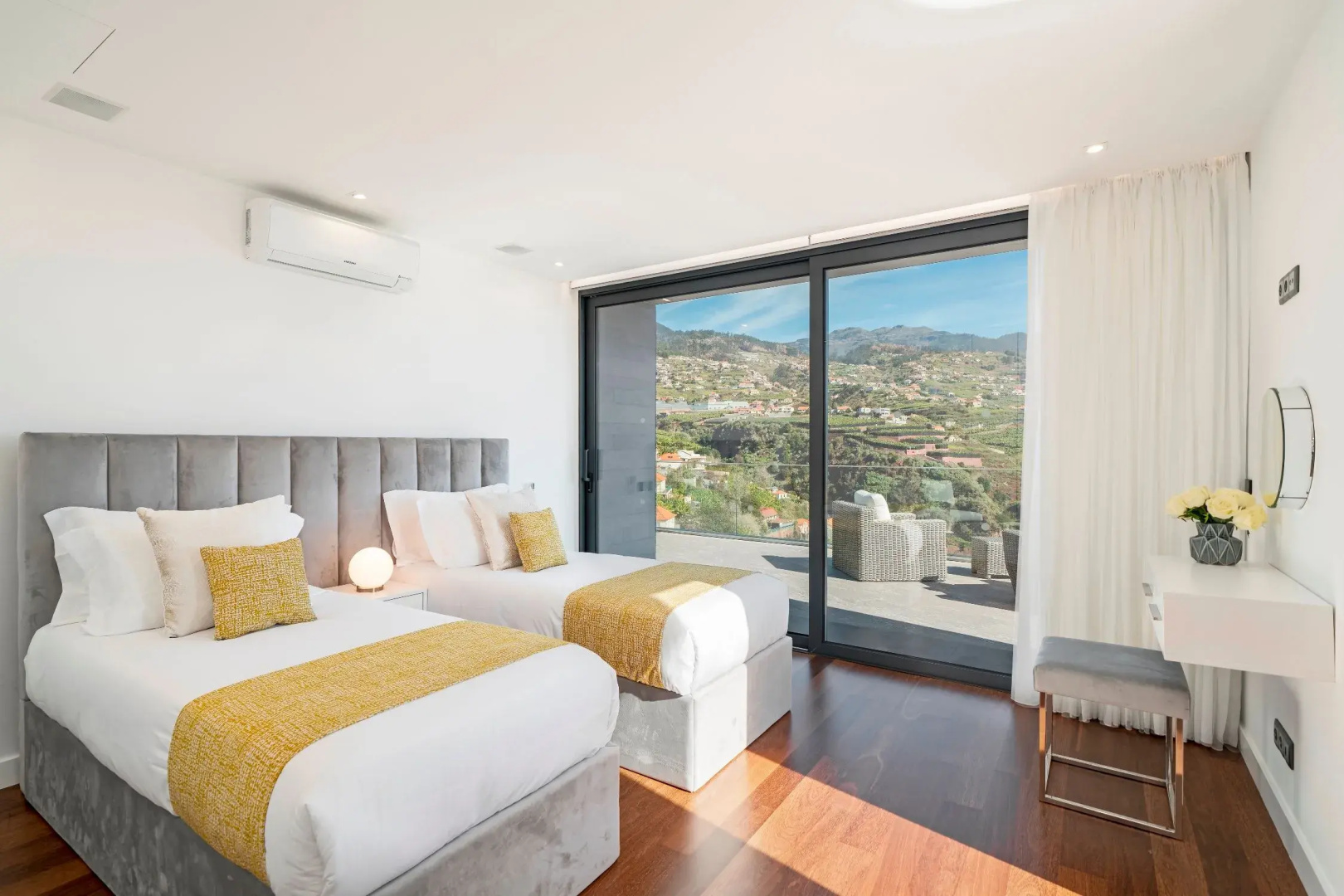 Luxury dream villa, magnificent 360º views of hills, coast and sea | Seacrest