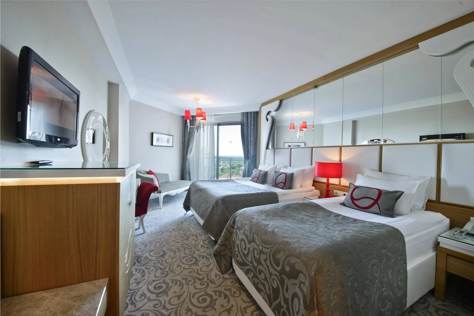 Отель Q Premium Resort