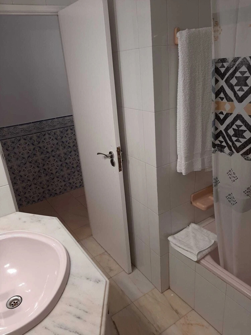 Lagoa 5 bed house- Red Ba Accomm UK