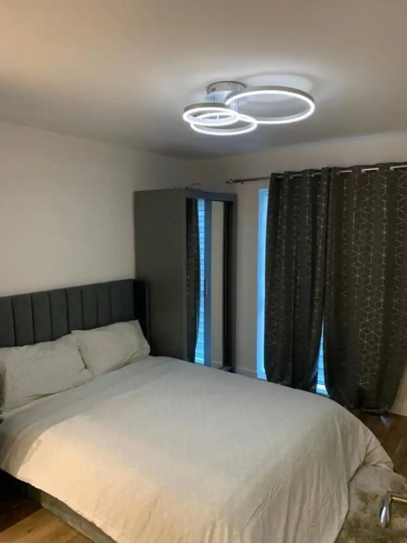 Inviting 2-bed Apartment in Grays