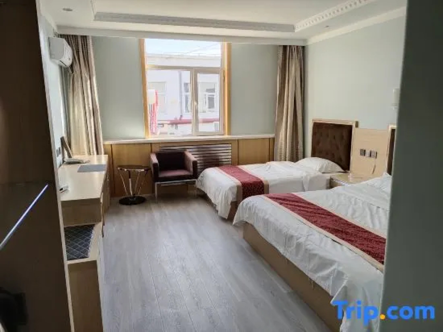 Wengniud Jiafulai Business Hotel