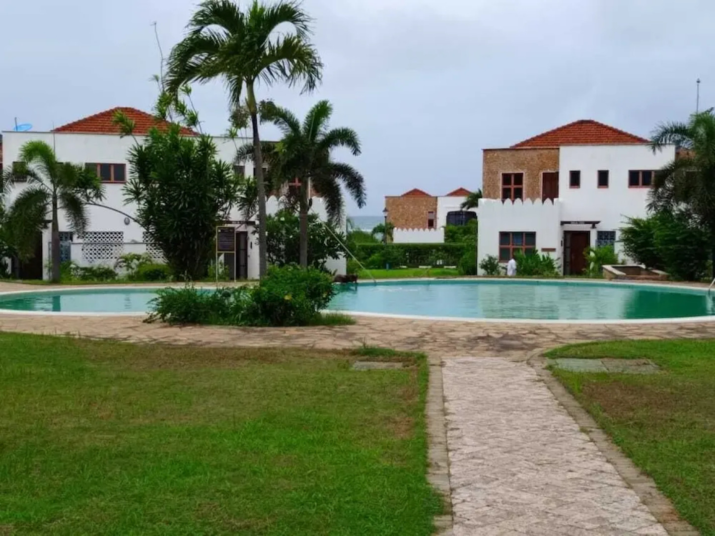 Lux Suites La Vida Sultan Palace Homes