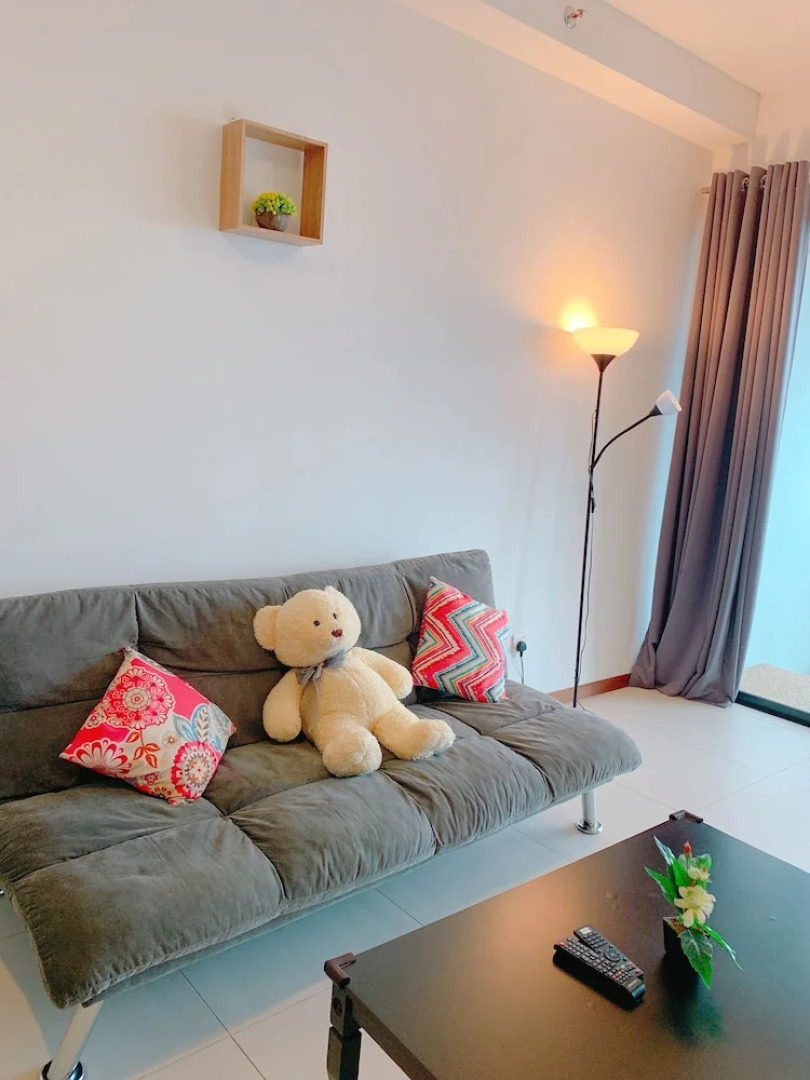 Romantic Mansion at The Landmark