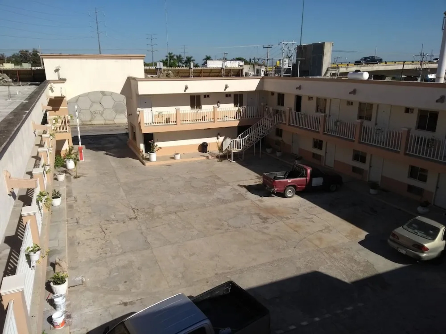 Hotel Santander Inn & Suites