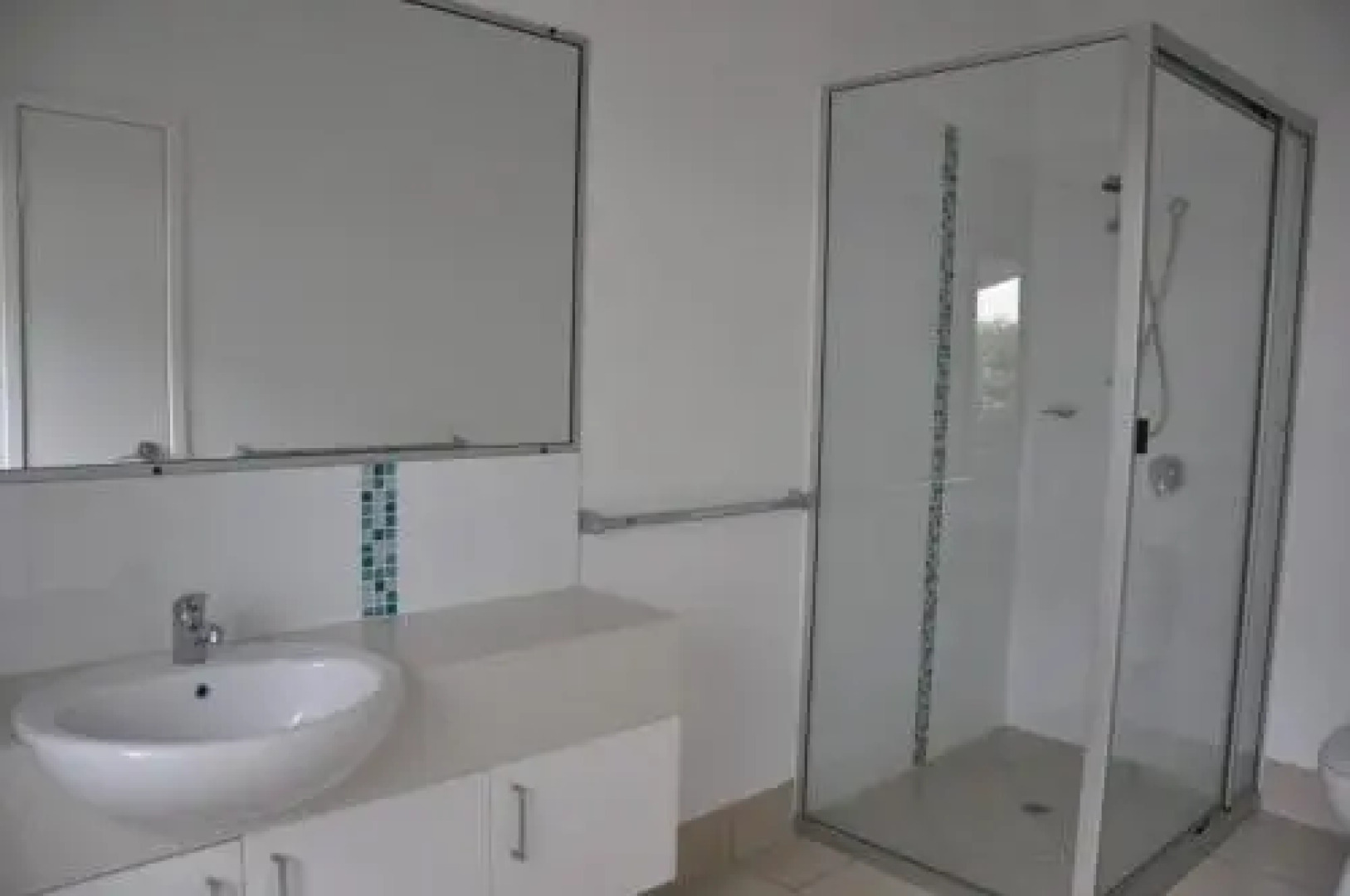 24 Esprit Drive Beach Home With Open Plan Living And Walking Distance To Beach