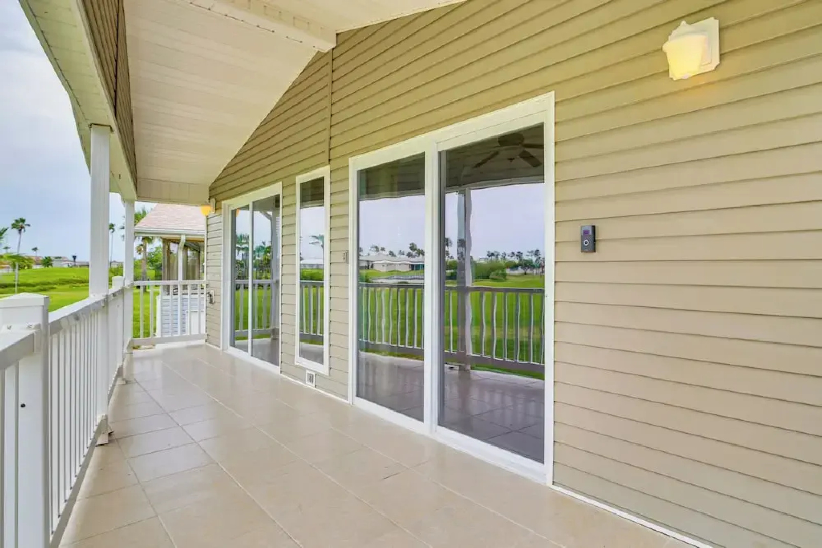5 Mi to Beaches: Sunny Port Isabel Golf Retreat