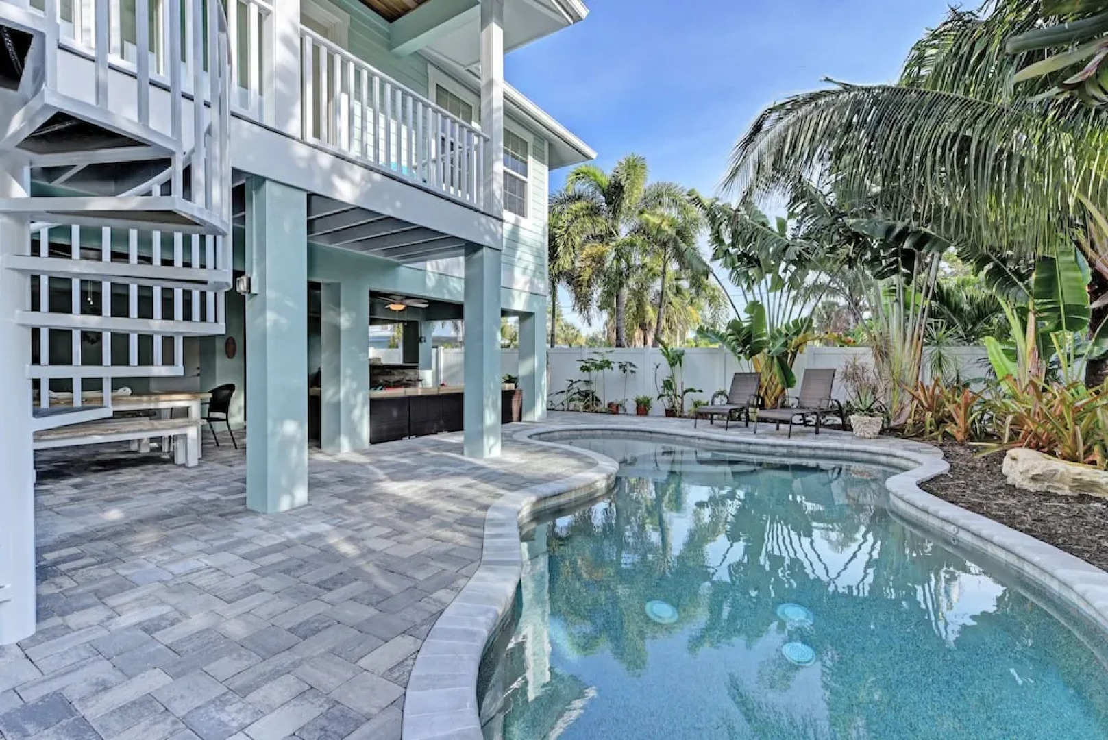 Coconut Breeze Estate