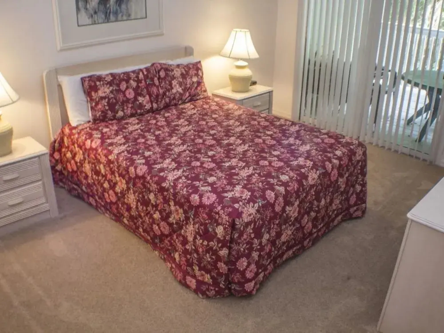 3 Bedrooms Condo by RedAwning