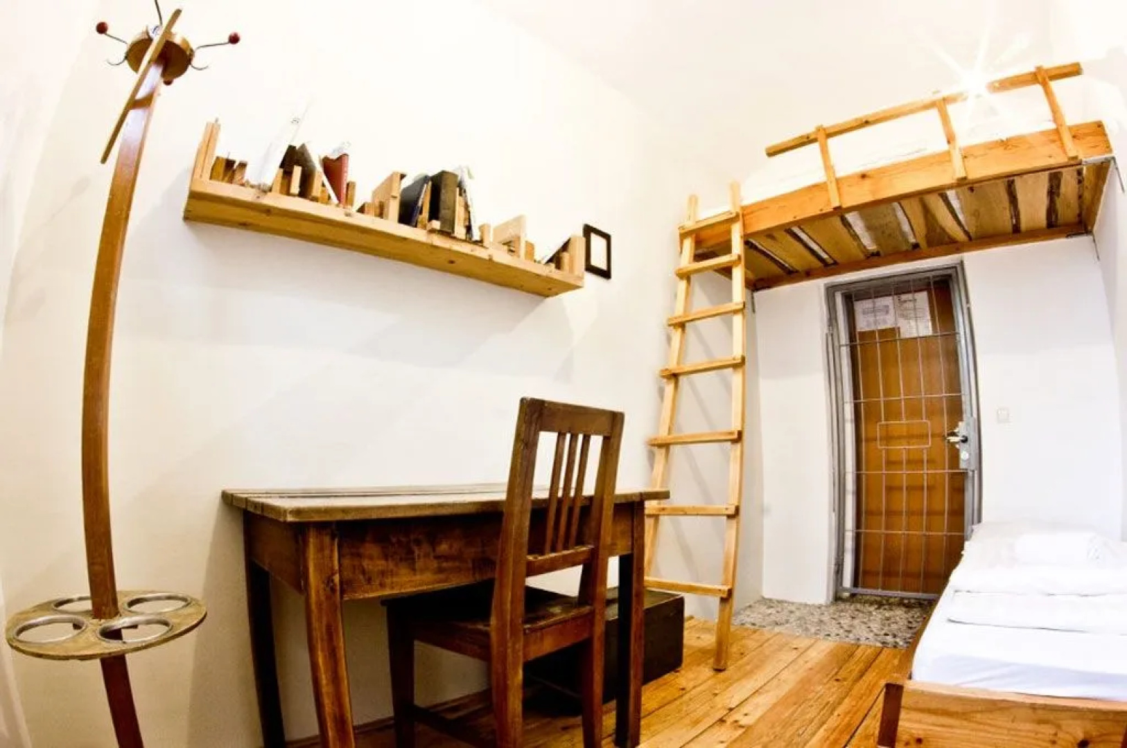 Hostel Javni Zavod Mekinjski Samostan