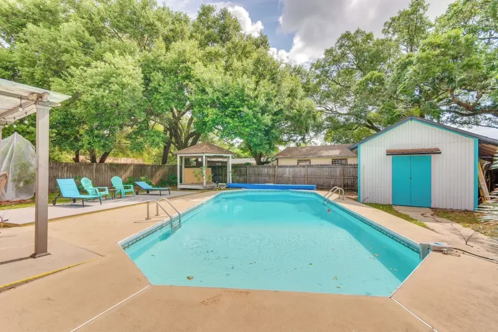 Swim, Golf & Relax: Family-friendly Pensacola Gem