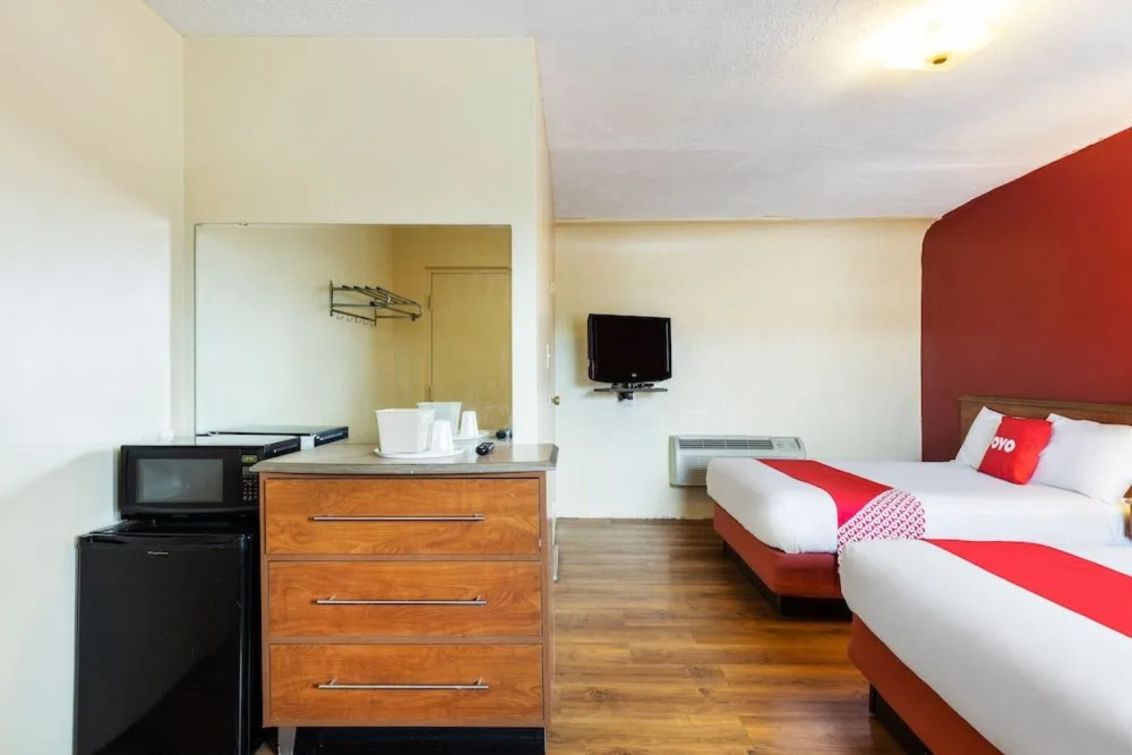 Oyo Hotel North Lima Oh Boardman1