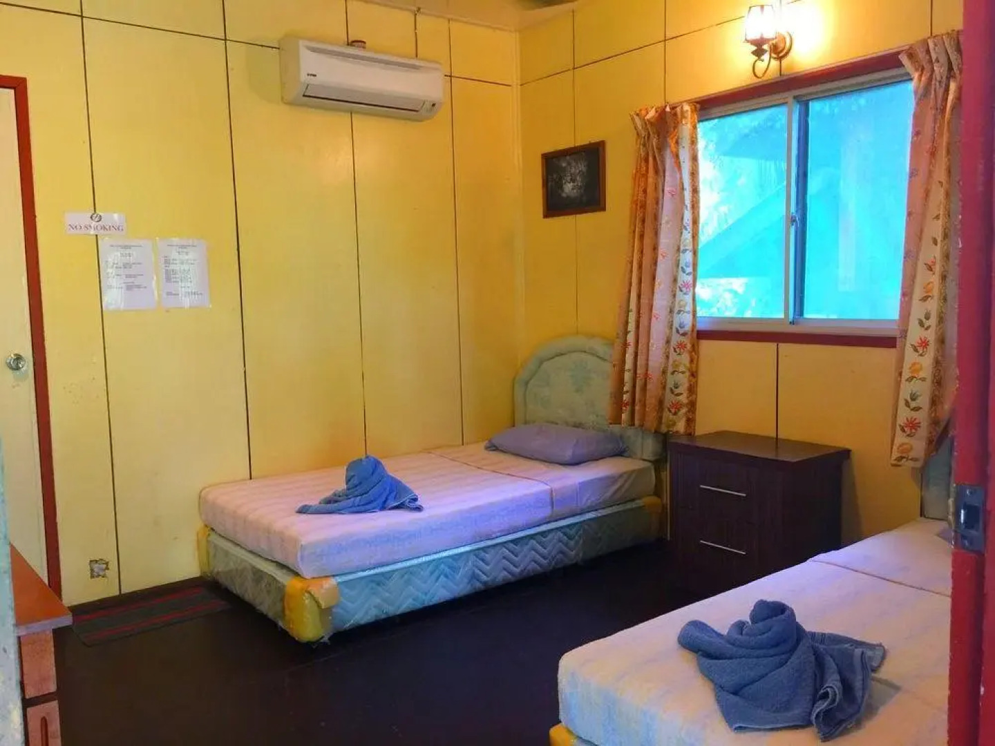 Sukau Backpackers B&B