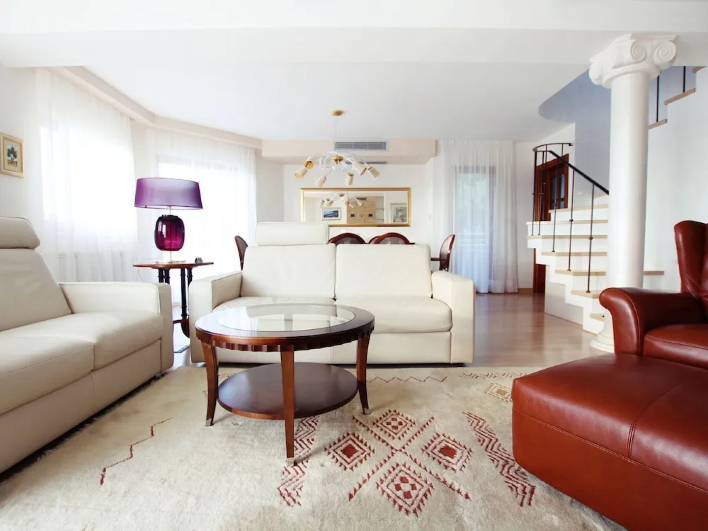 Majestic Villa in Okrug Donji With Swimming Pool