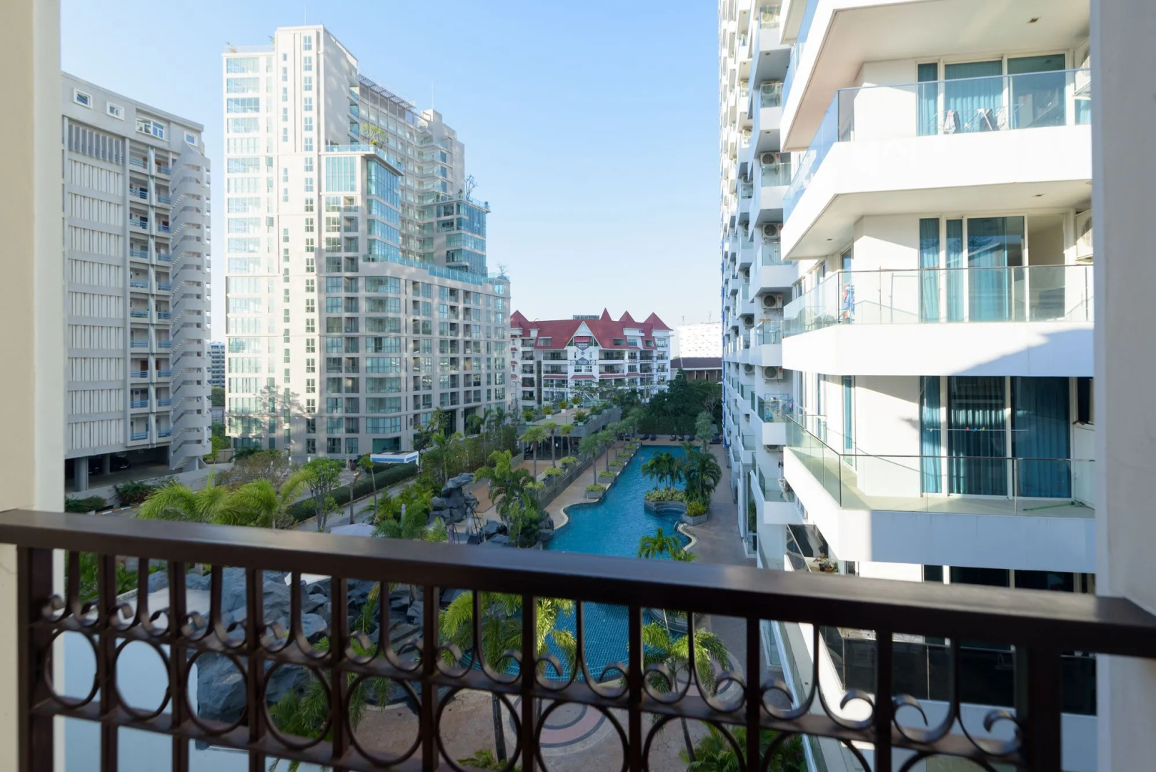 Курортный отель The Hideaway Resort Pattaya Chonburi