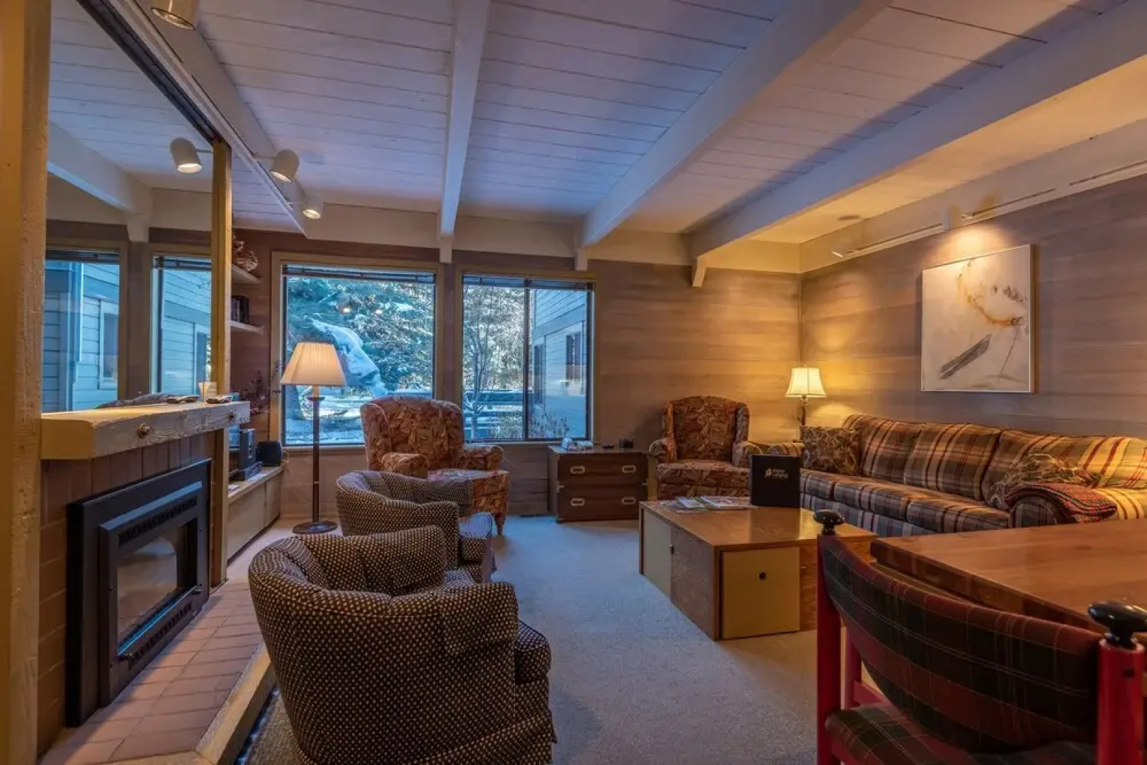 Dollar Meadows Condo with access to Sun Valley pool, hot tub, tennis and golf