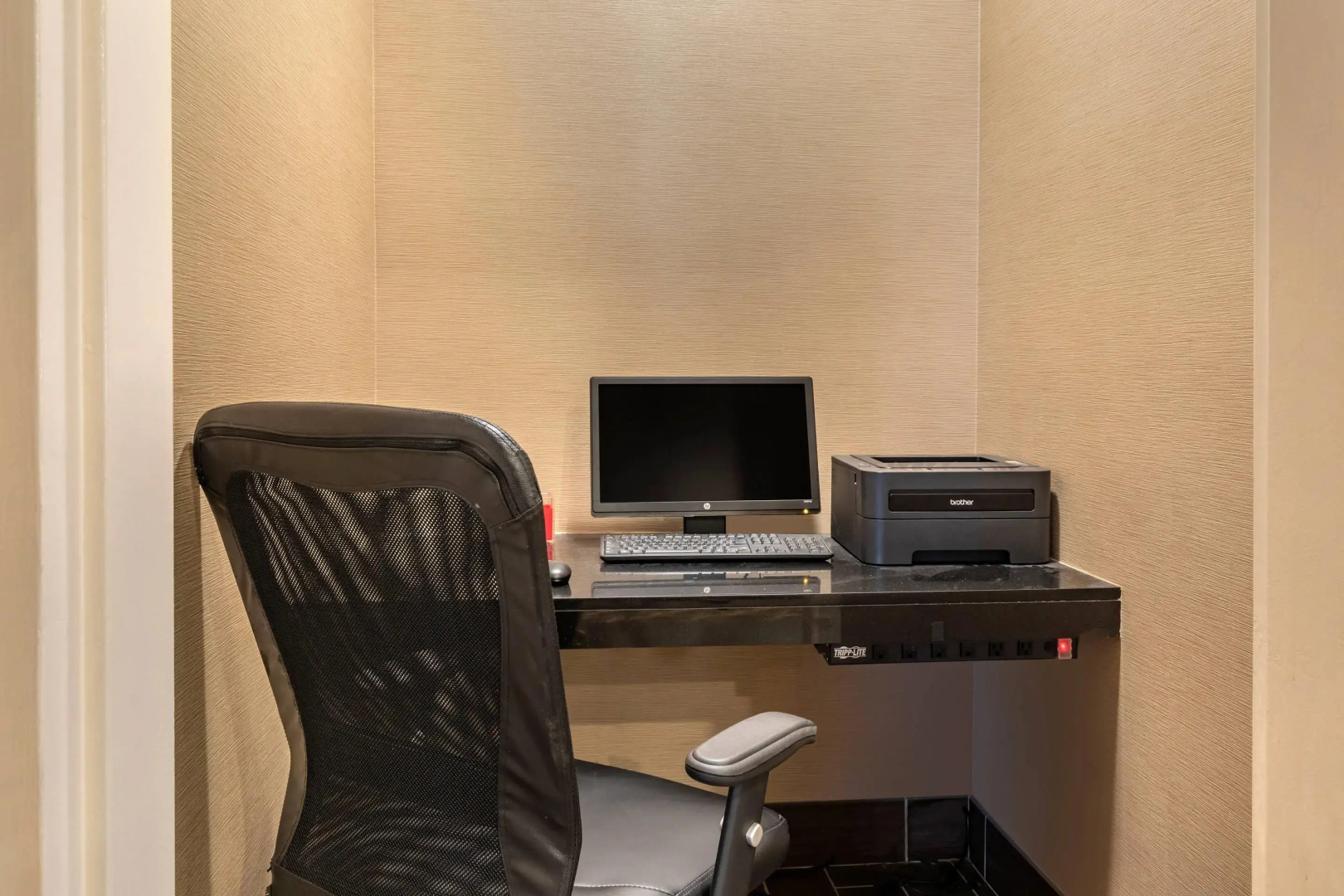 Comfort Inn & Suites North Dallas - Addison