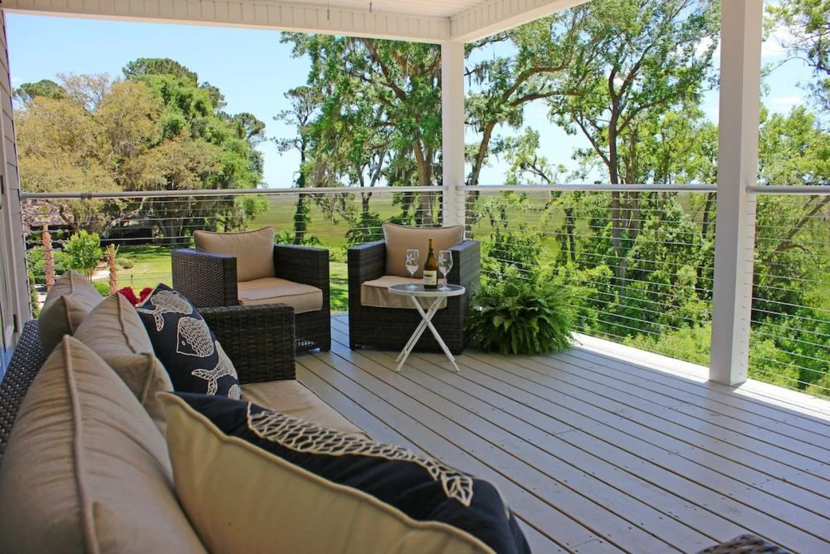 Darien Waterfront Inn