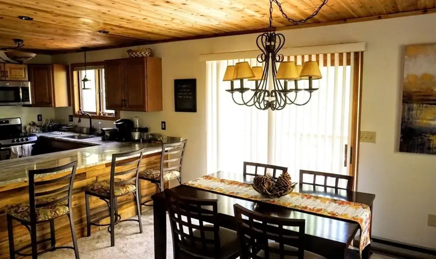 Private 3 Bedroom Home in the the White Mountains in the Waterville Estates - Sw196e