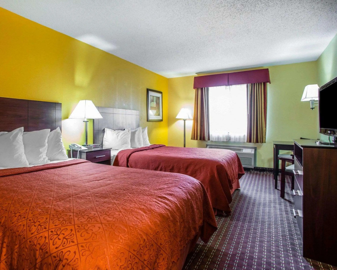 AmericInn by Wyndham Mosinee Central Wisconsin Airport