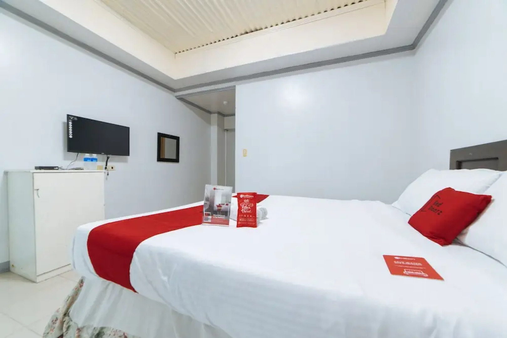 RedDoorz Plus @ Subic 2n2 Beach Resort Zambales