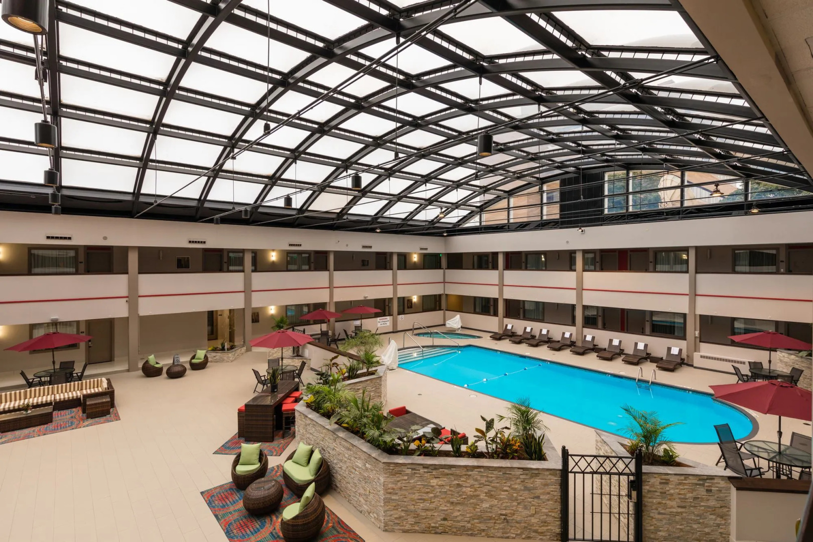 Holiday Inn Milwaukee Brookfield by IHG