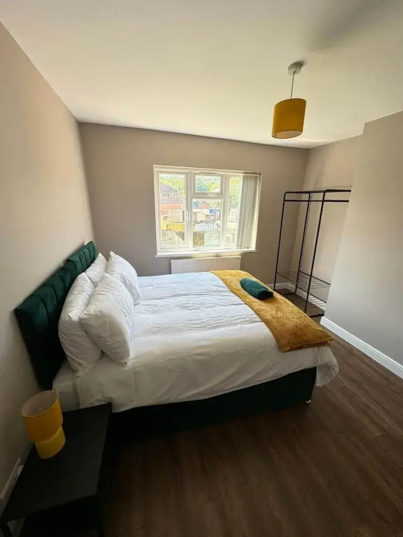 Cosy 3-bed House in Birmingham With Free Parking