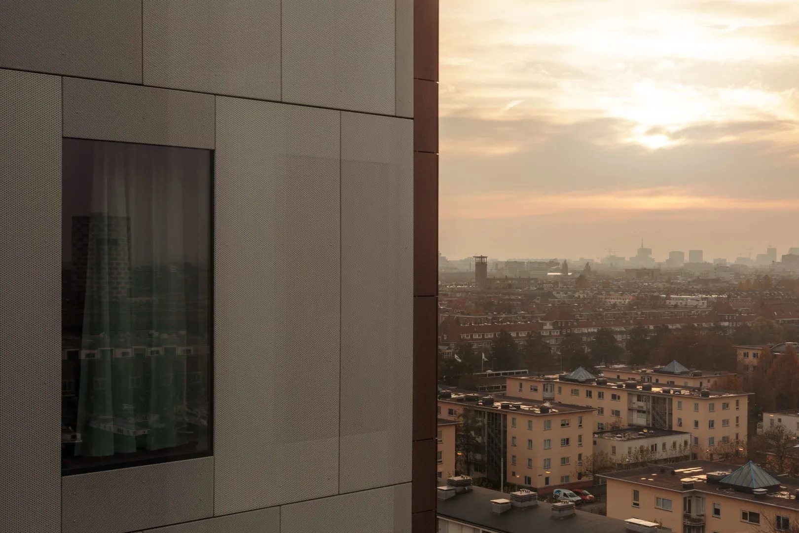 Holiday Inn - the niu, Fender Amsterdam by IHG