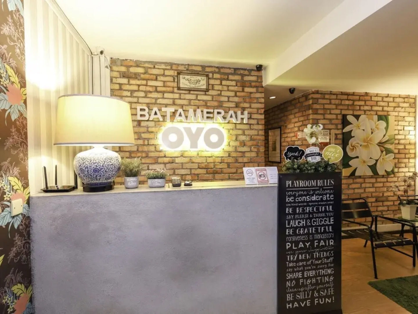 OYO 696 Bata Merah Boutique Hotel