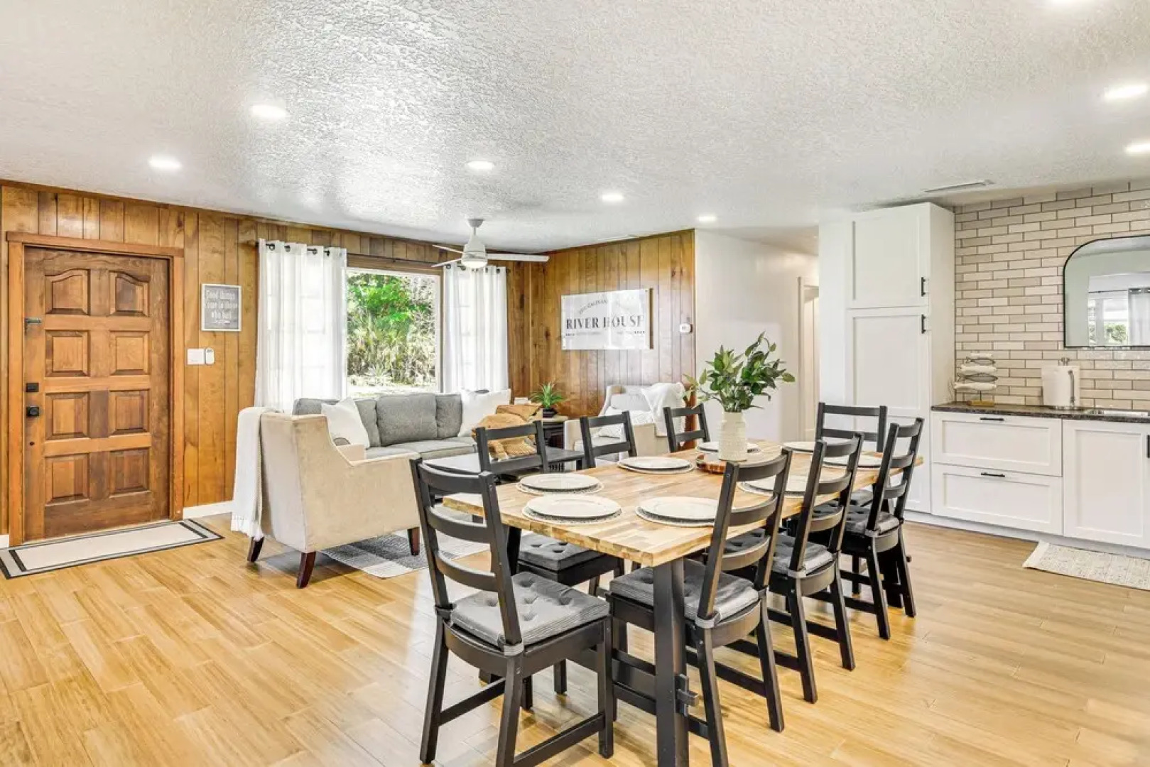 Charming Canalfront Retreat w/ Double Boat Slip!