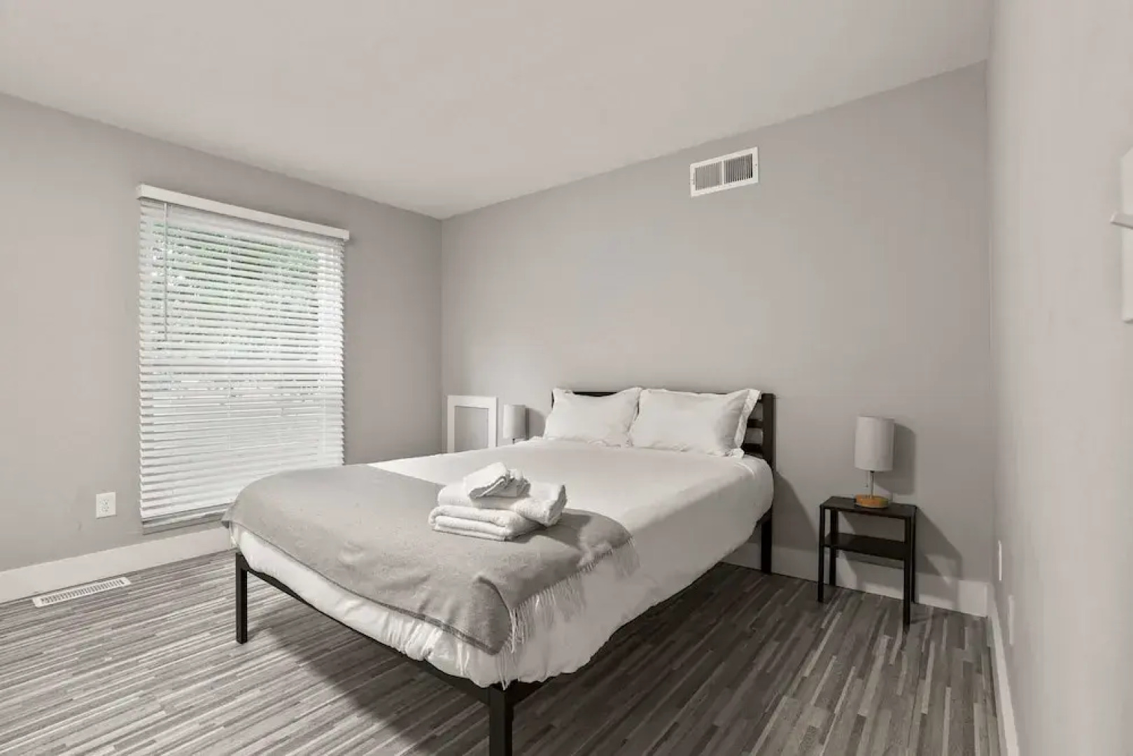 Modern 2BR 2BA Apartment With Pleasant Views