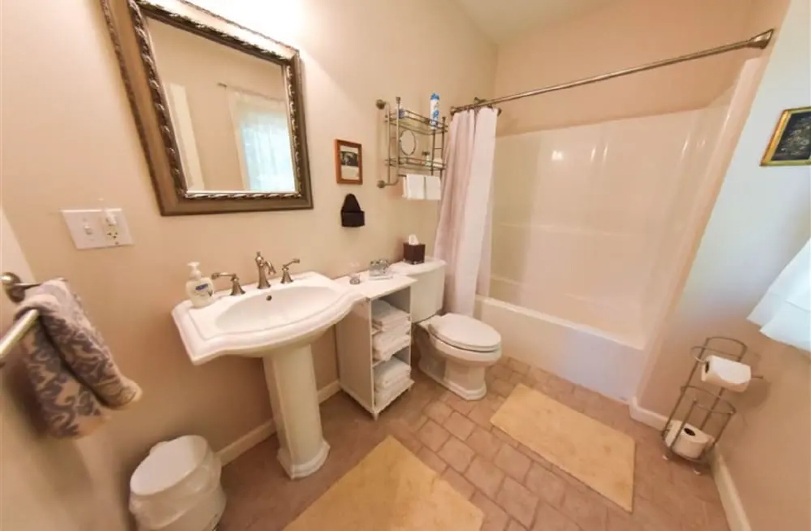 The Pawling House Bed & Breakfast