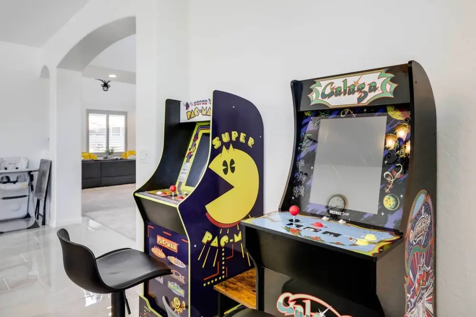 Pool, Fire Pit & Grill: Goodyear Home!