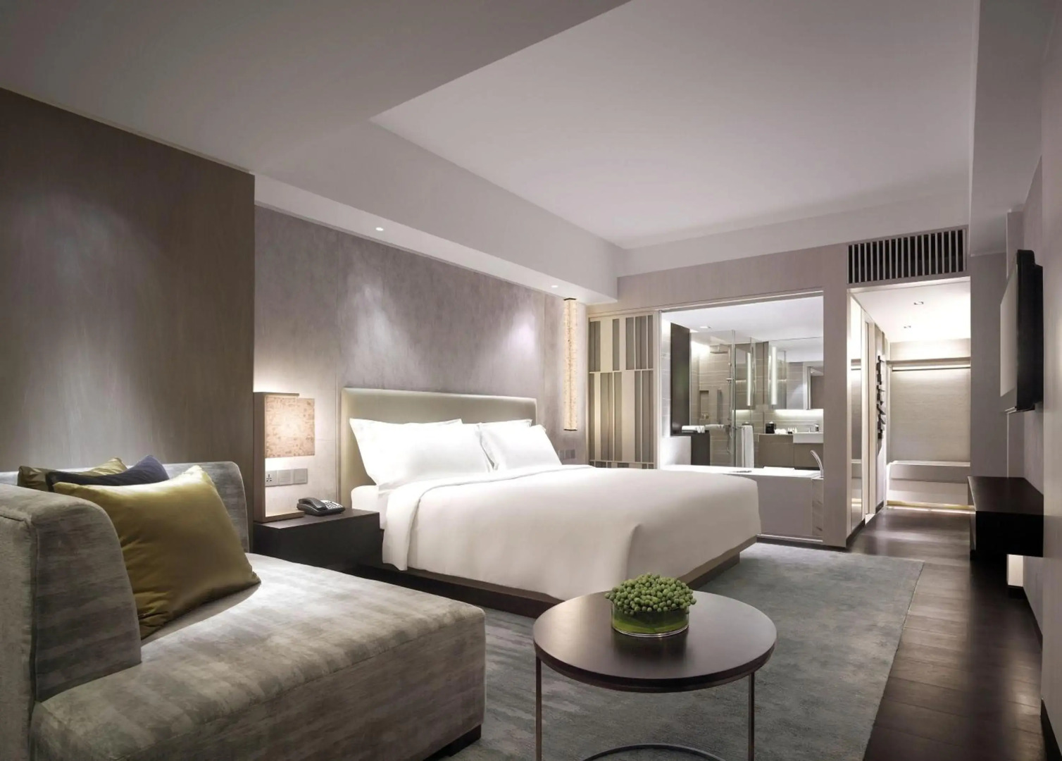 New World Makati Hotel