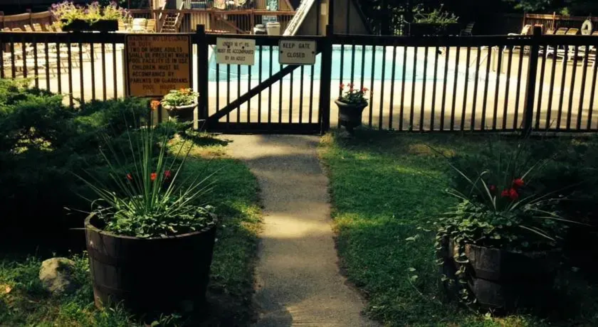 Kathys Resort & Three-Bedroom House - K