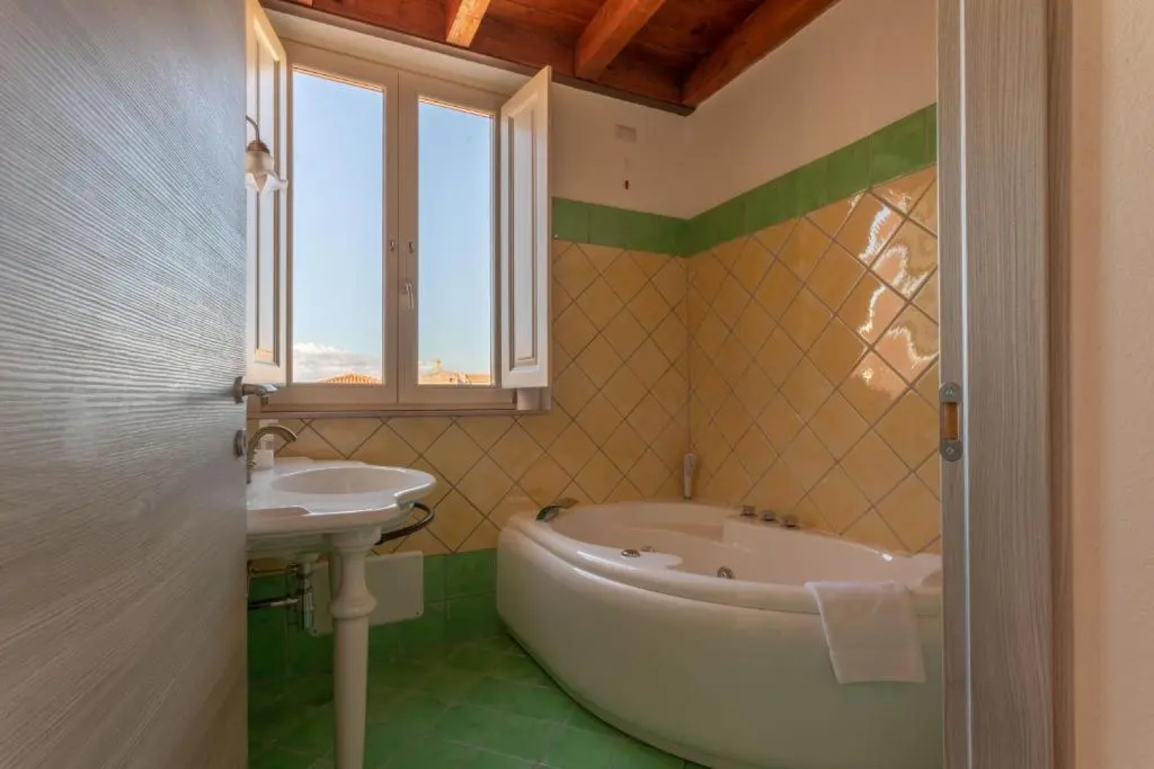 Maison Belle Epoque & Suites