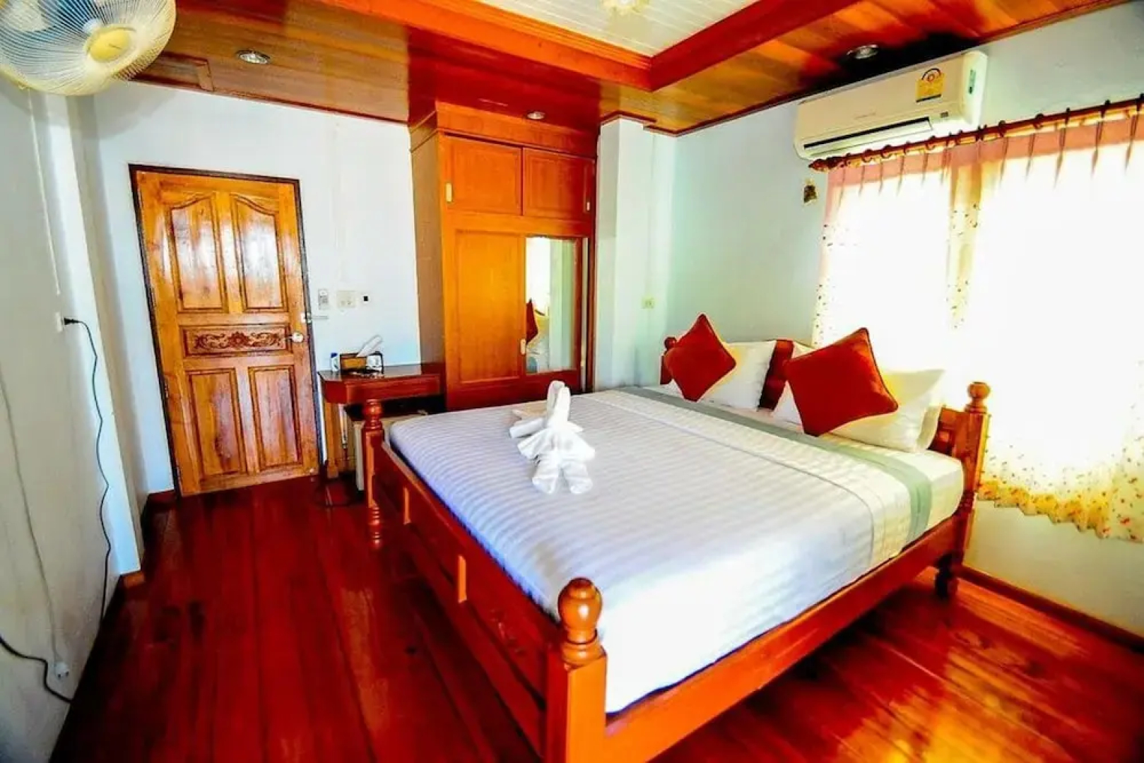 Lenoi Buri Homestay