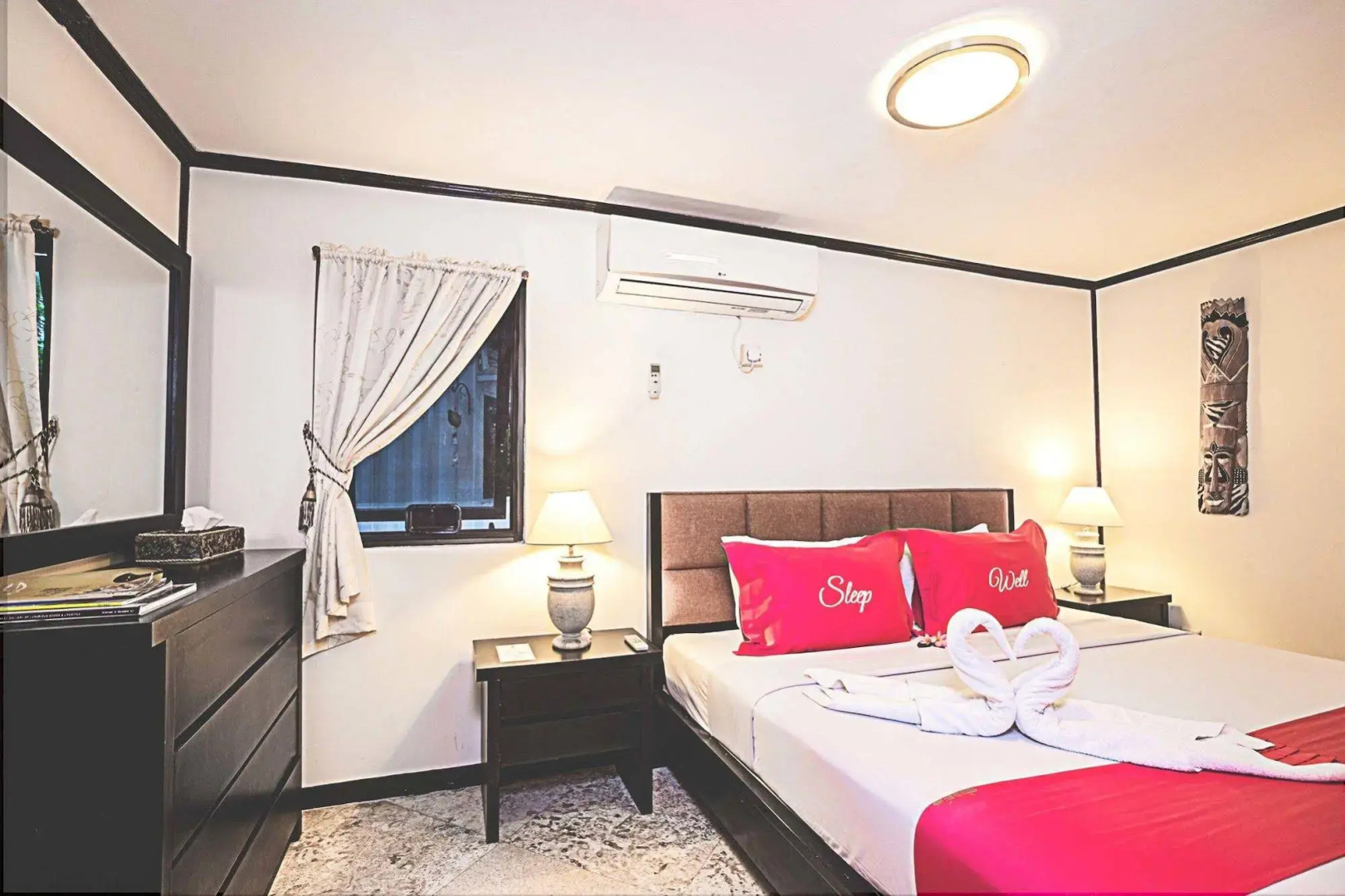 Royal Caravan Hotel Trawas