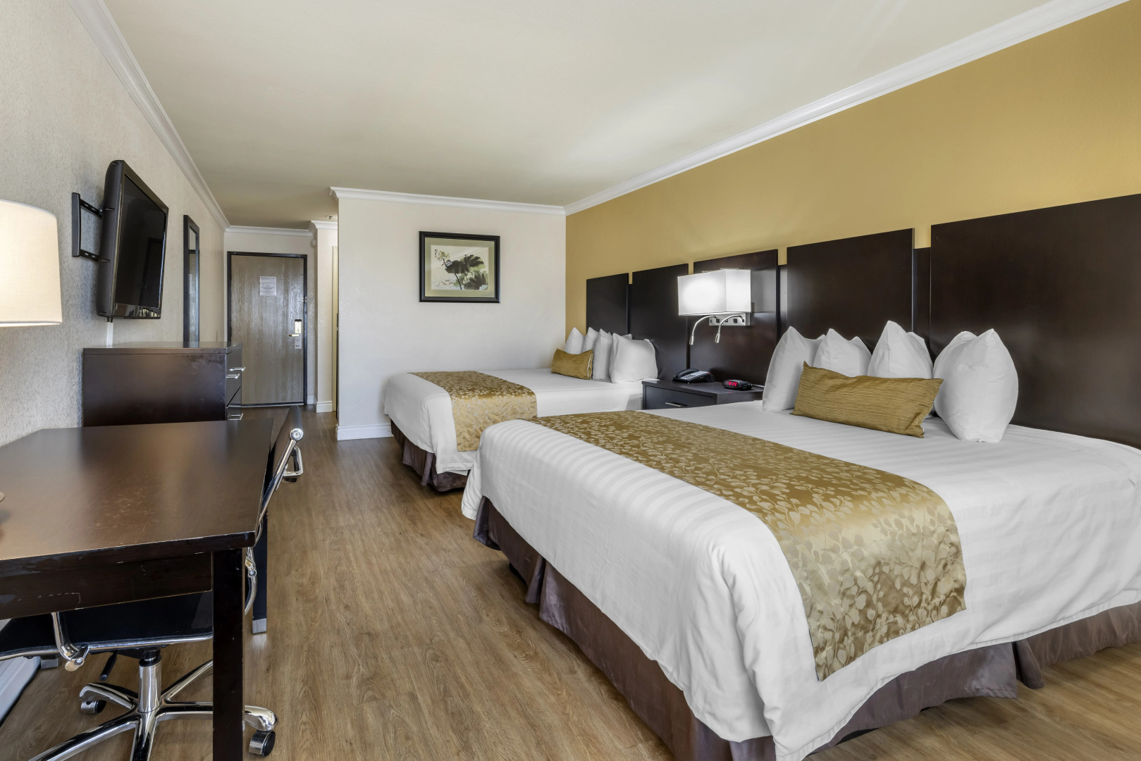 Best Western Plus South Bay Hotel