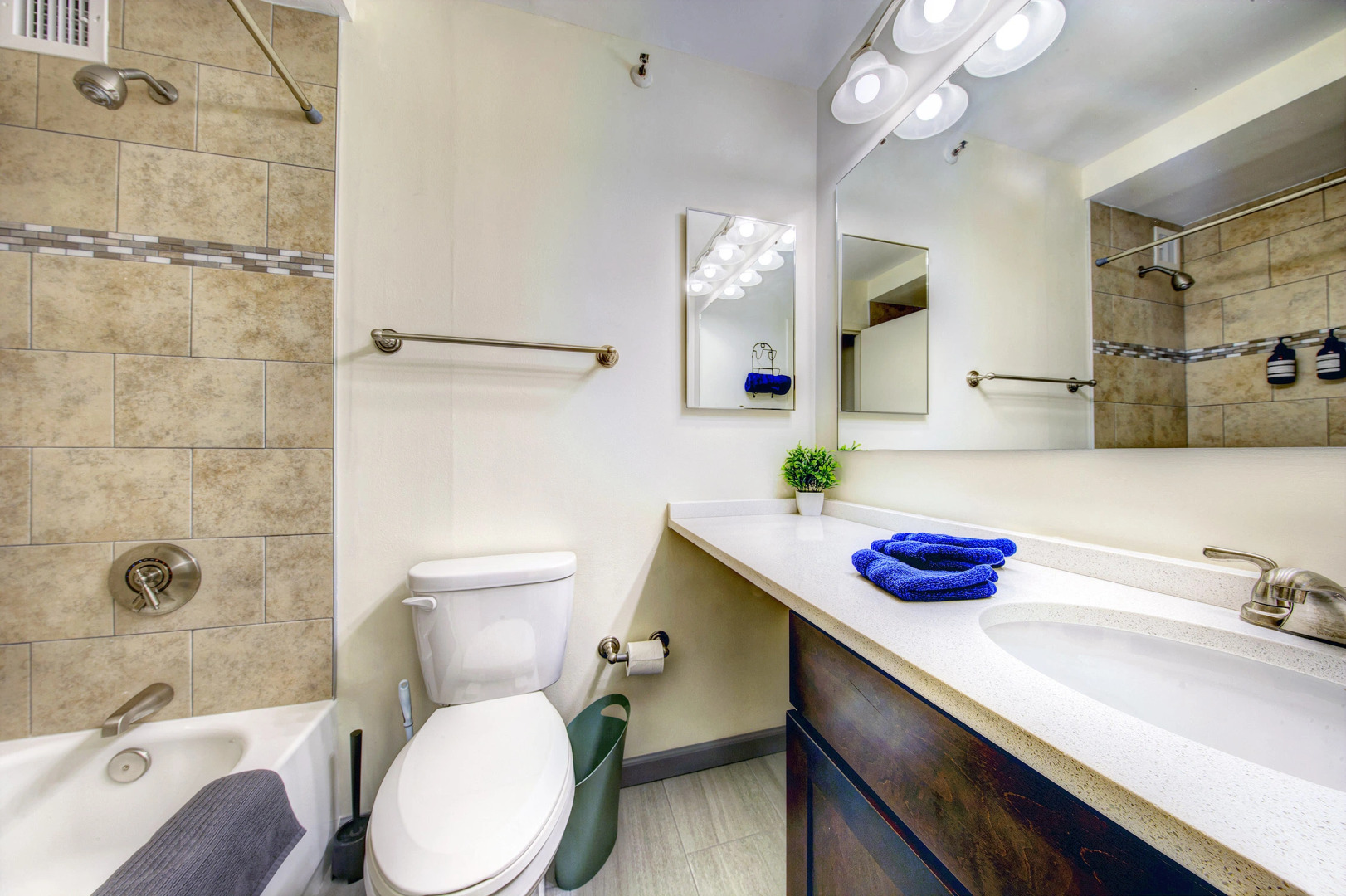 Awesome Apt in the Heart of Back Bay!
