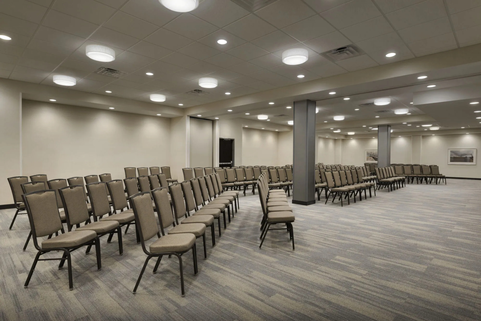 Holiday Inn & Suites Duluth Downtown by IHG