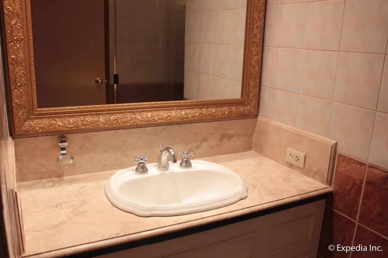 Subic Bay Venezia Hotel