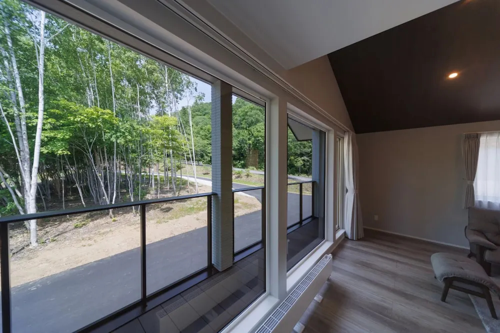 LYS GRACIEUX【Ezo Fuji hoothills】