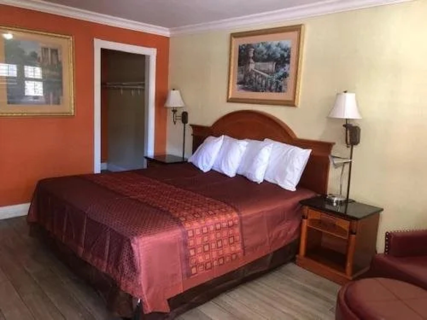 Antioch Executive Inn