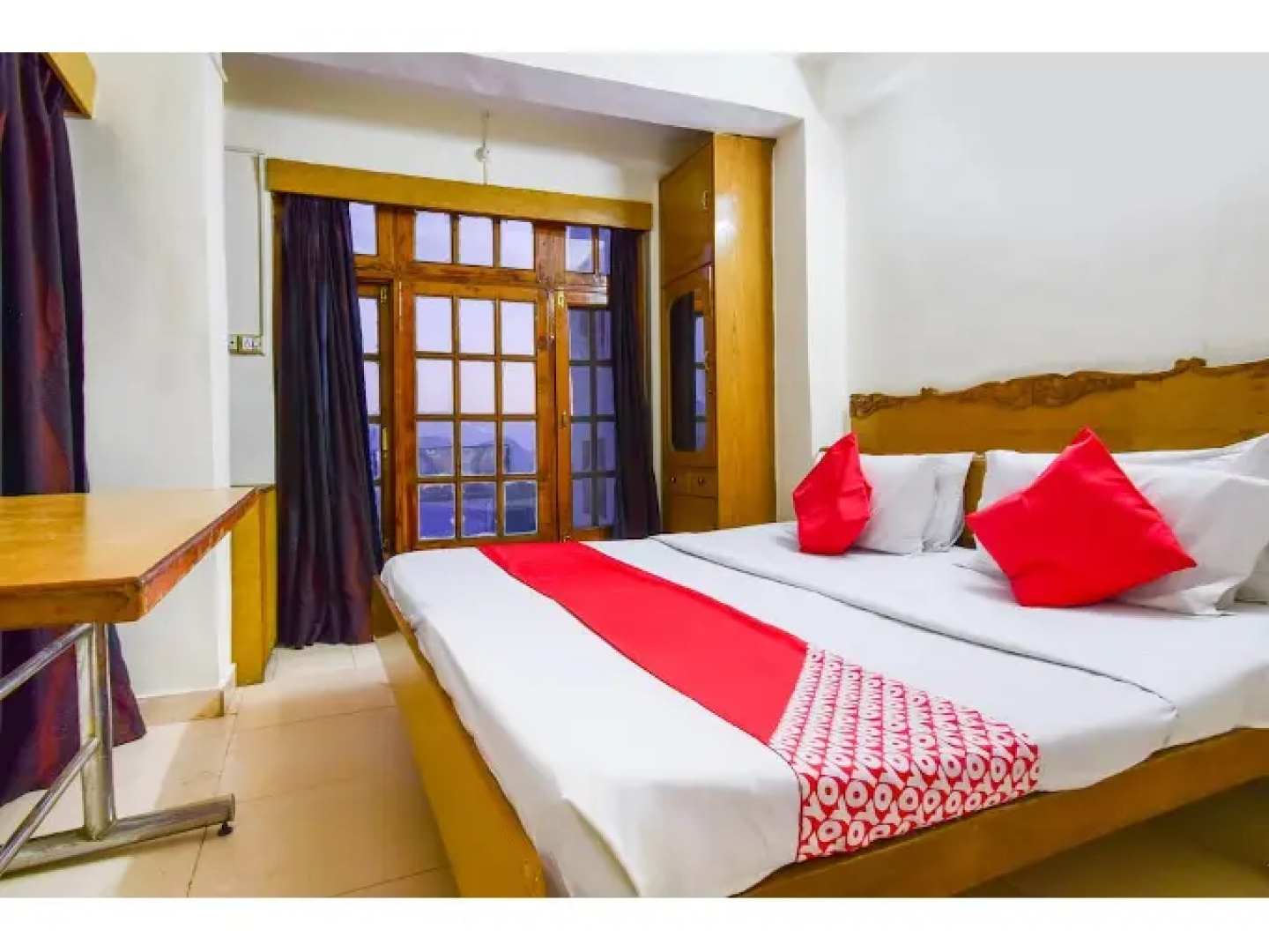 The Roam Way By OYO Rooms
