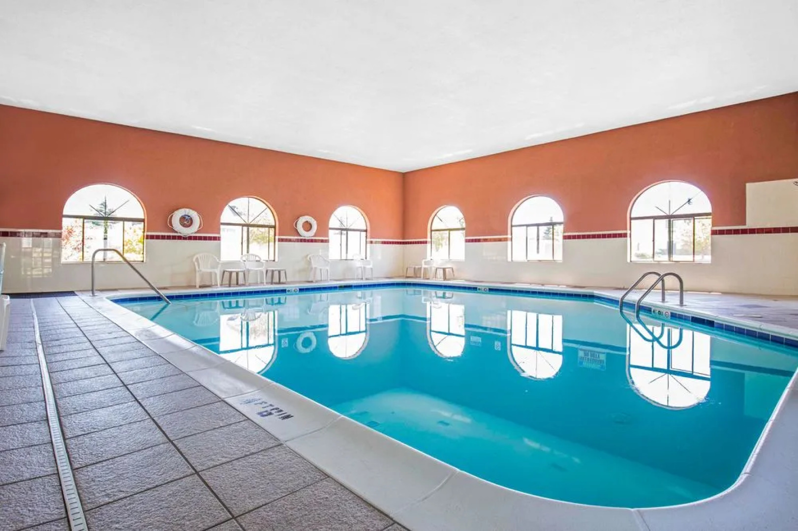 Americas Best Value Inn Monee / Chicago Area