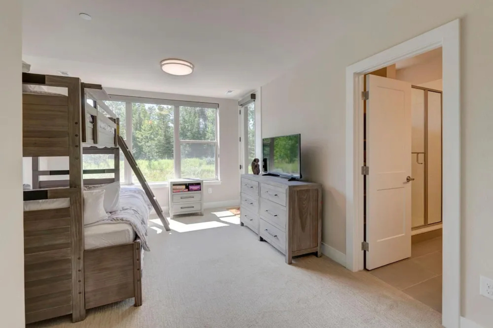 Rendezvous Luxury Chalets by Winter Park Escapes