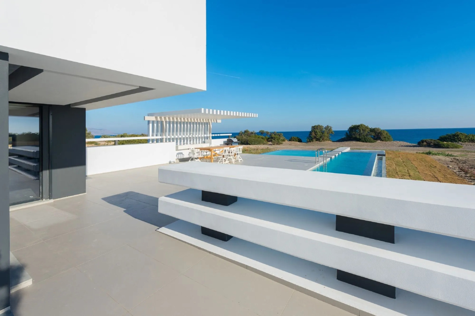 Albatross Beach Front Villas