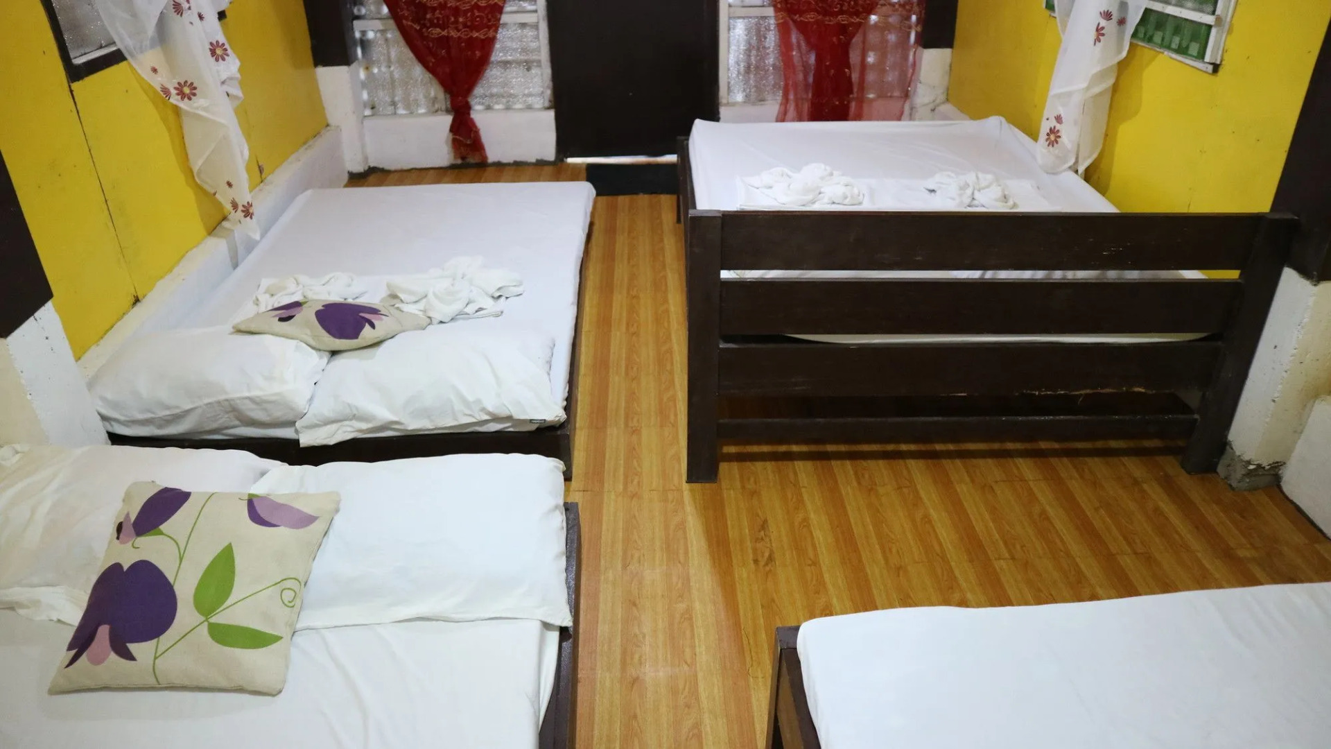 Old Parola Seaside Cottages